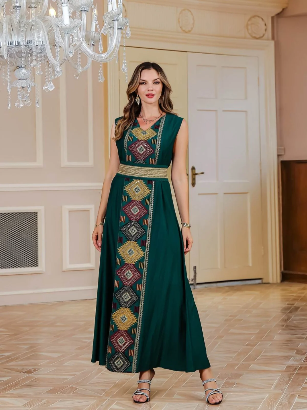 Abito lungo ricamato musulmano del Medio Oriente da sera di lusso Dr in due pezzi Dr Set per donna Costume tradizionale cinese Ele