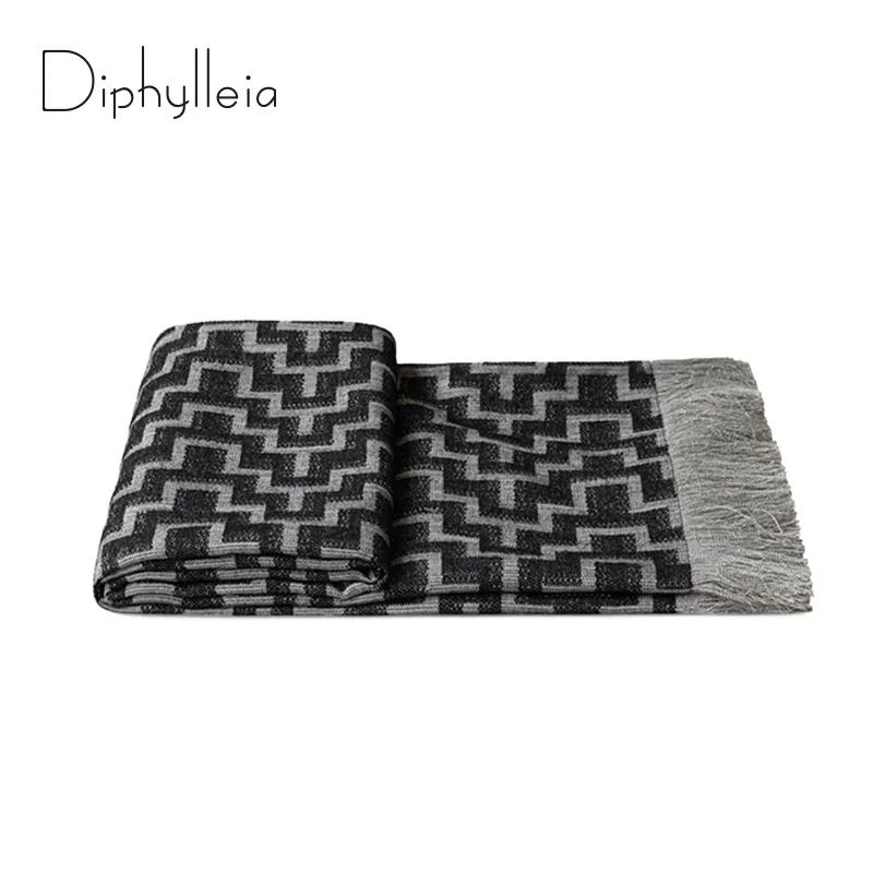 Diphylleia Modern Jacquard Upholstery Throw Blanket Grey And Black Meander Pattern Decorative Bed Scarf Fringed Rugs For Bedroom