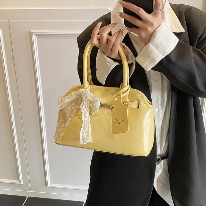 

Fashionable Leather Women's Tote Bag Luxury Brand Classic Elegant Trendy Design Commuter Vintage Bag