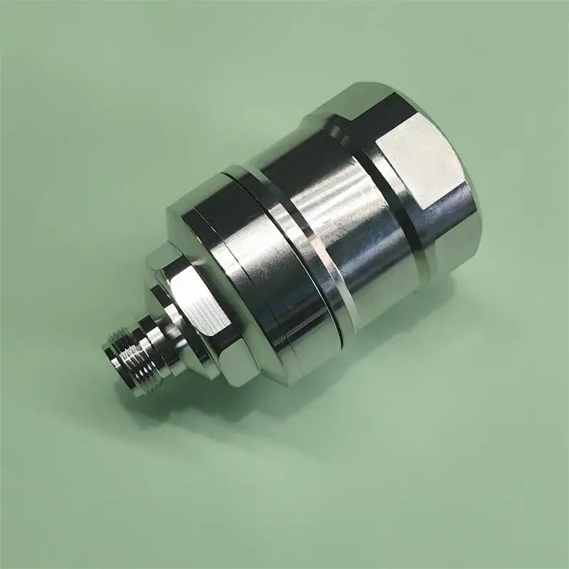 Connettore di dispersione N femmina NF-5/4 R 5/4 1-1/4 50-32 per impianti idraulici e sistemi HVAC