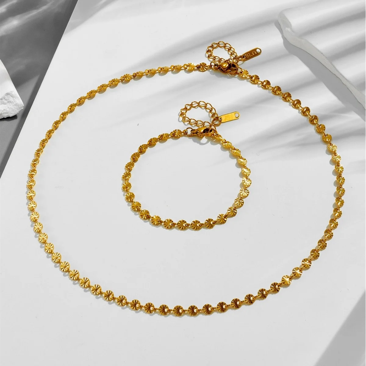 

Boho Minimalist Adjustable Bracelet for Women, Gold Plated Textured Disc Layered Stacking Bracelet Jewelry