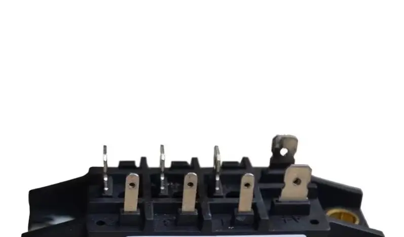 

VVZF70-08IO7 VVZF70-12IO7 VVZF70-14IO7 VVZF70-16IO7 Трехфазный выпрямительный мост новый оригинальный модуль