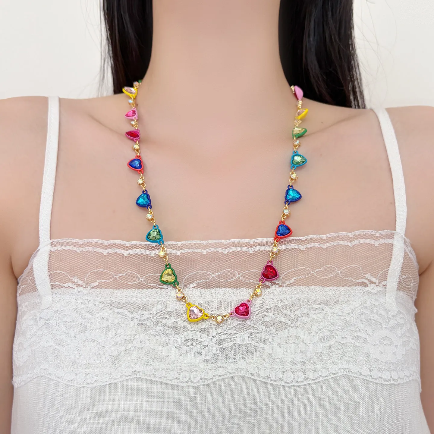 Rainbow Heart Beaded Necklace for Women, Colorful Heart Pendant Choker Trendy Vacation Style Neck Jewelry