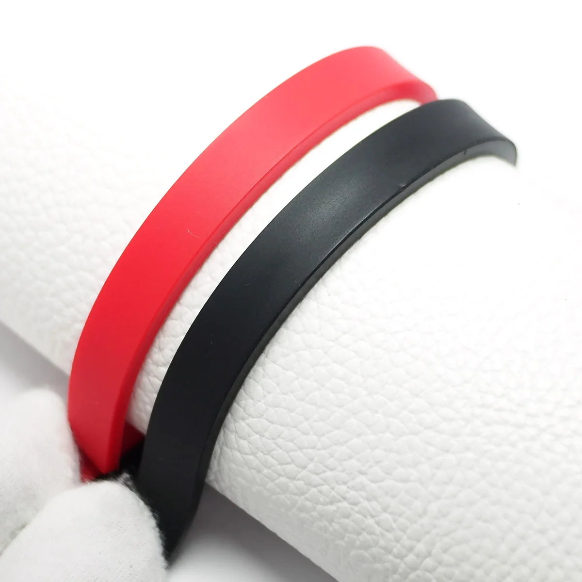 

3pcs 19.5cm Silicone Cord,10x3mm Alternative Leather Strip,Vintage Texture Bracelet Making，DIY Supplies