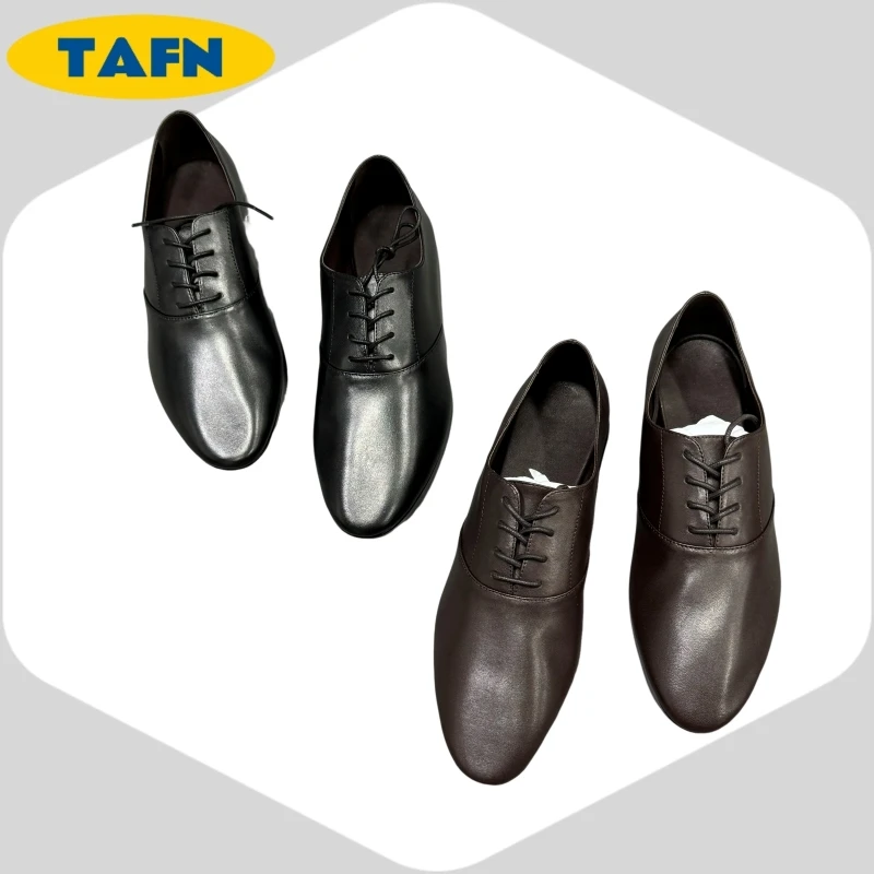 أحذية جلد البقر نسيج متقدم جميل عصري بسيط ومريح 25 موضة جديدة مقاومة للاهتراء AD1804