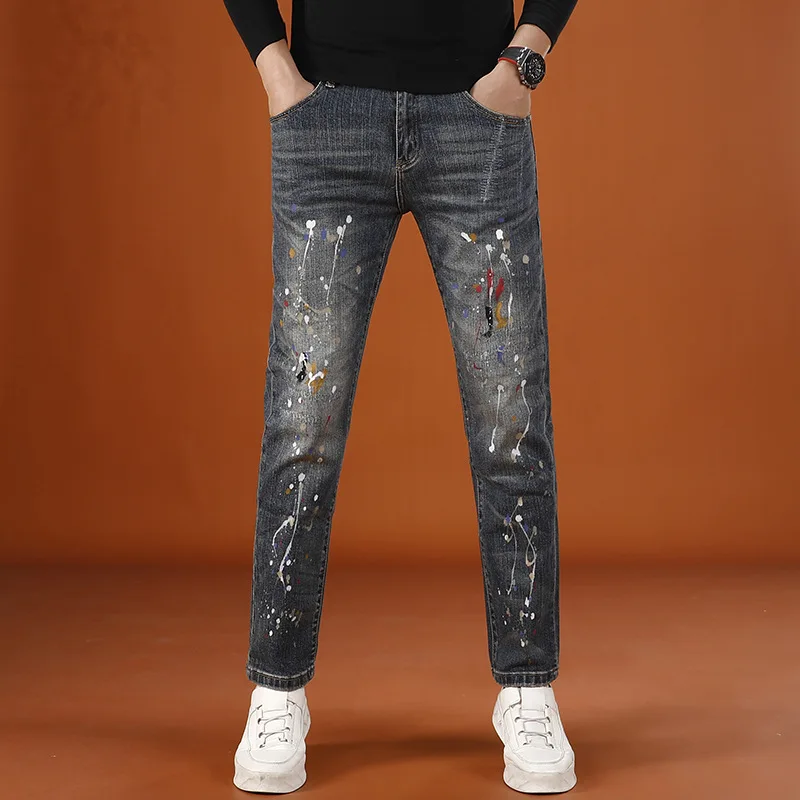 

Мужские брюки с принтом брызг чернил, осенний уличный стиль 2025 года, персонализированный модный тренд, маленькие эластичные брюки