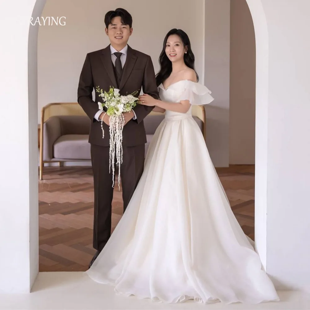 

SPRAYING Ivory Organza Wedding Dress Korea Photo Shoot V Neck Off Shoulder Floor Length Bridal Gown Corset Customized 웨딩드레스