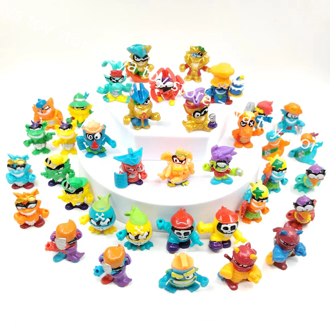 10-30 pezzi originali Piratix Action Figures Espanese Cartoon Game Figure Collection Giocattoli Ragazzi Migliori regali di Natale di compleanno