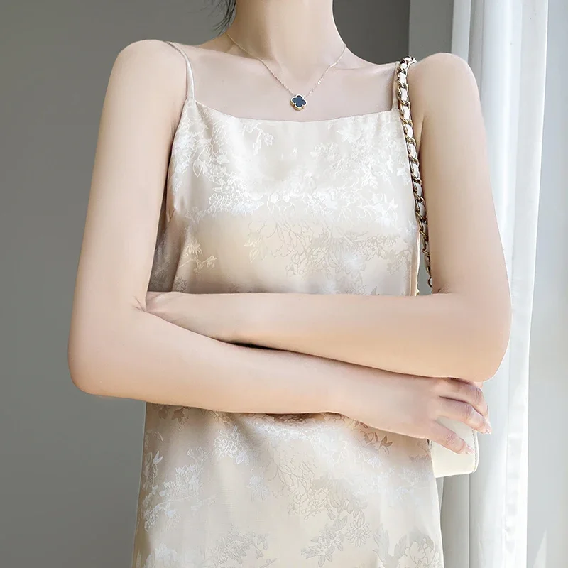 실크 새틴 민족풍 자카드 원넥 캐미솔 드레스, 고급스러운 느낌과 슬림한 분위기, 롱 스커트