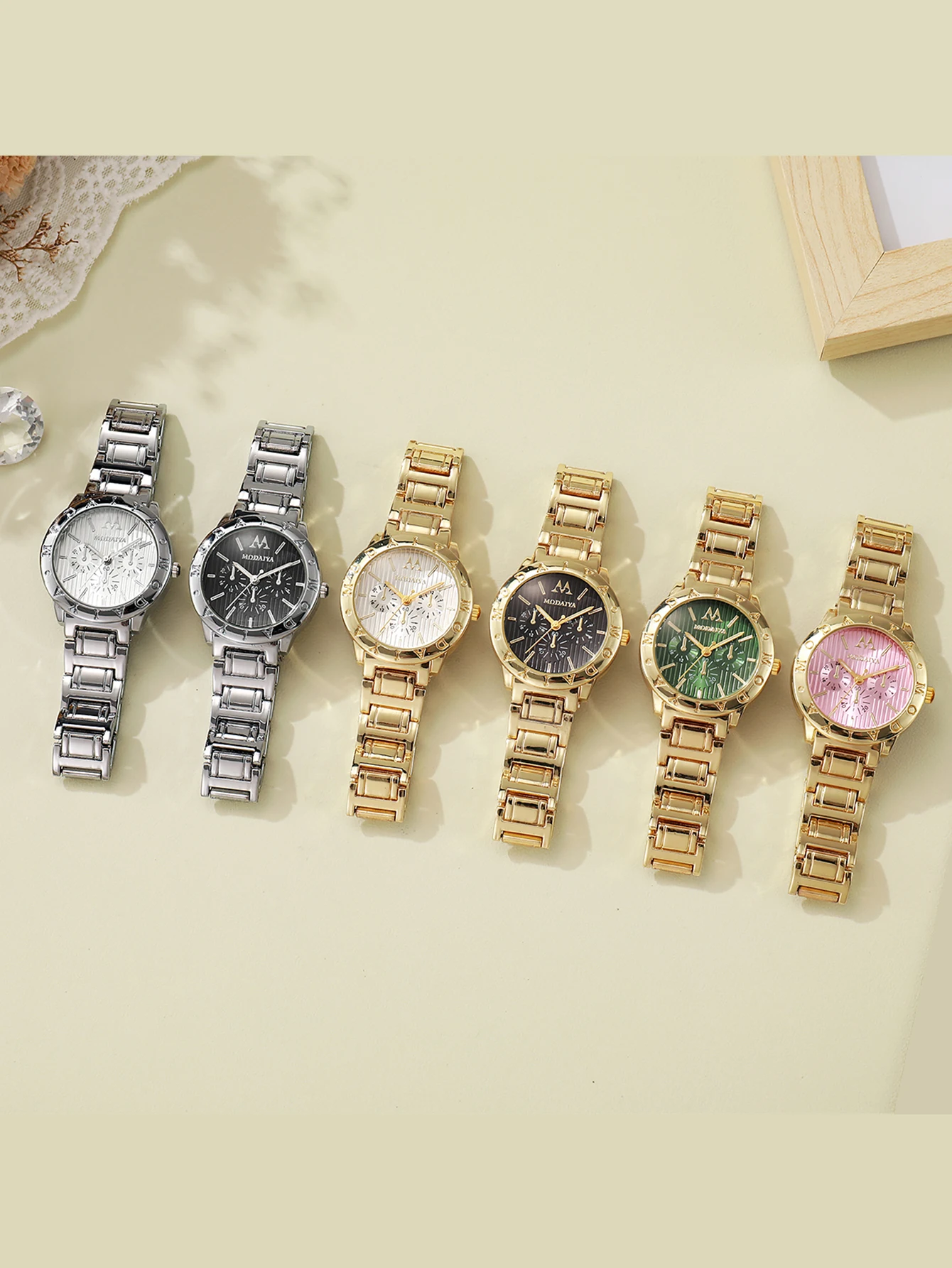 

Luxury Women's Quartz Watch, Multiple Dial Colors, Stainless Steel Band, Elegant Business Wristwatch for Ladies