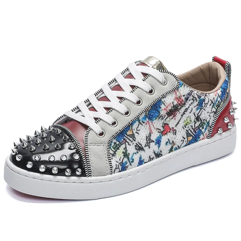 

Couple Canvas Board Shoes Men's Sneakers and Casual Shoes Women's Sneakers and Casual Shoes Fashion Rivet Red-bottom Man's Shoe