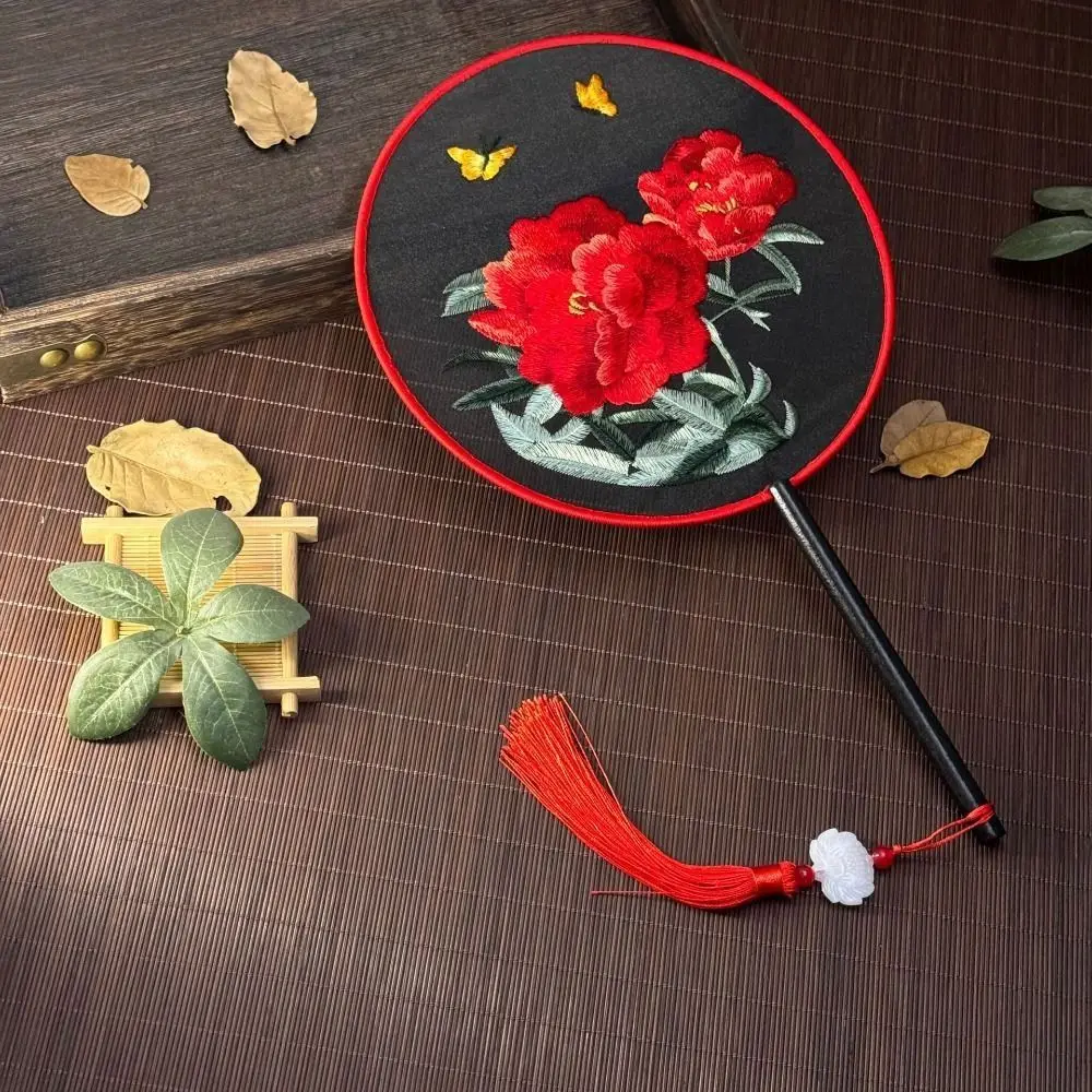 Classical Chinese Style Chinese Style Fan Handheld Tassels Embroidery Fan Round Translucent Silk Fan Home Decor