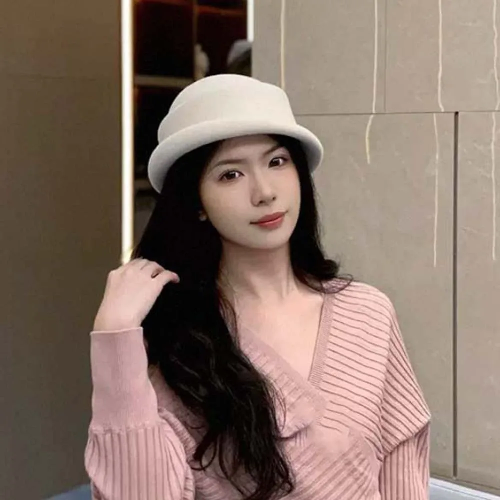 

Live Show Vintage Looking Woolen Rolled Edge Cap Beret Solid Color British Top Hat Versatile Warmer Woolen Formal Hat Banquet