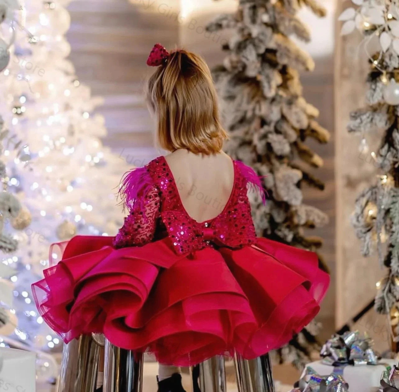 Fuschia Ball Gown Flower Girl Dresses Luxury Sequins Feathers Kids Birthday Gowns Puffy Tiered Little Kids Photography Dresses