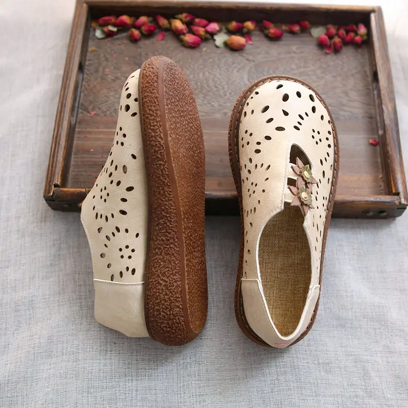 

Retro Artistic Summer Hollow out Breathable Women's Slippers Thick Bottom Slip-On Casual Shoes Floral Sandals Hollow Design