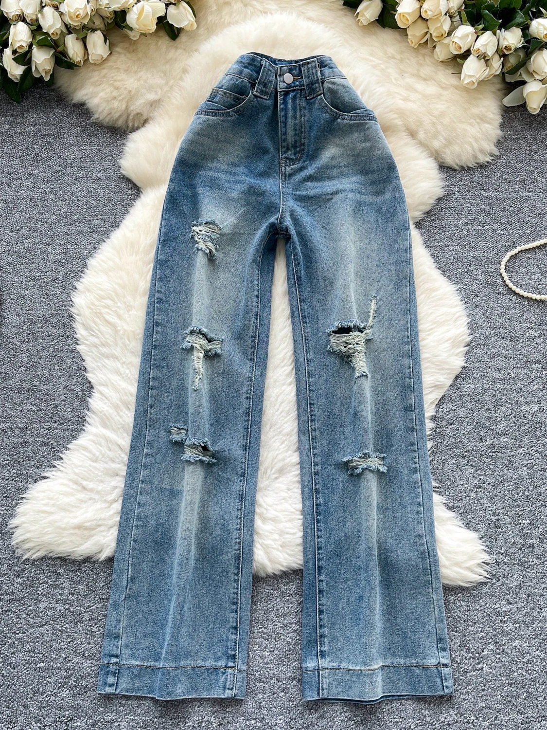 

High Waist Hollow out Torn Denim Jeans Women's Casual Loose Slimming Hong Kong Sle Versatile Design Spring Summer New Arrival