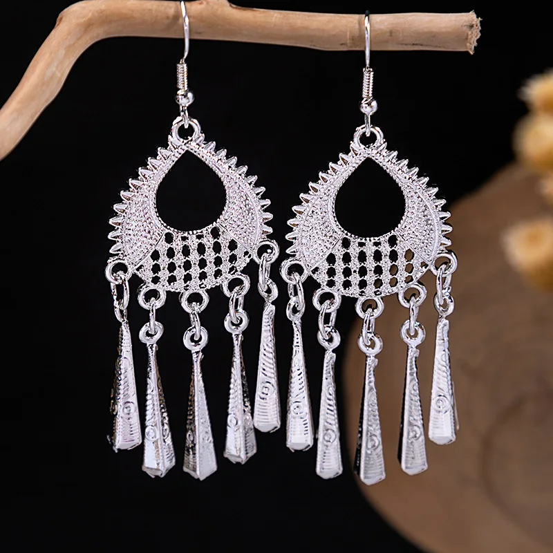 Vintage Ethnic Dangle Earings for Women Indian Jewelry Silver Color Earrings Boho Style Geometry Hollow Long Tassel Earrings