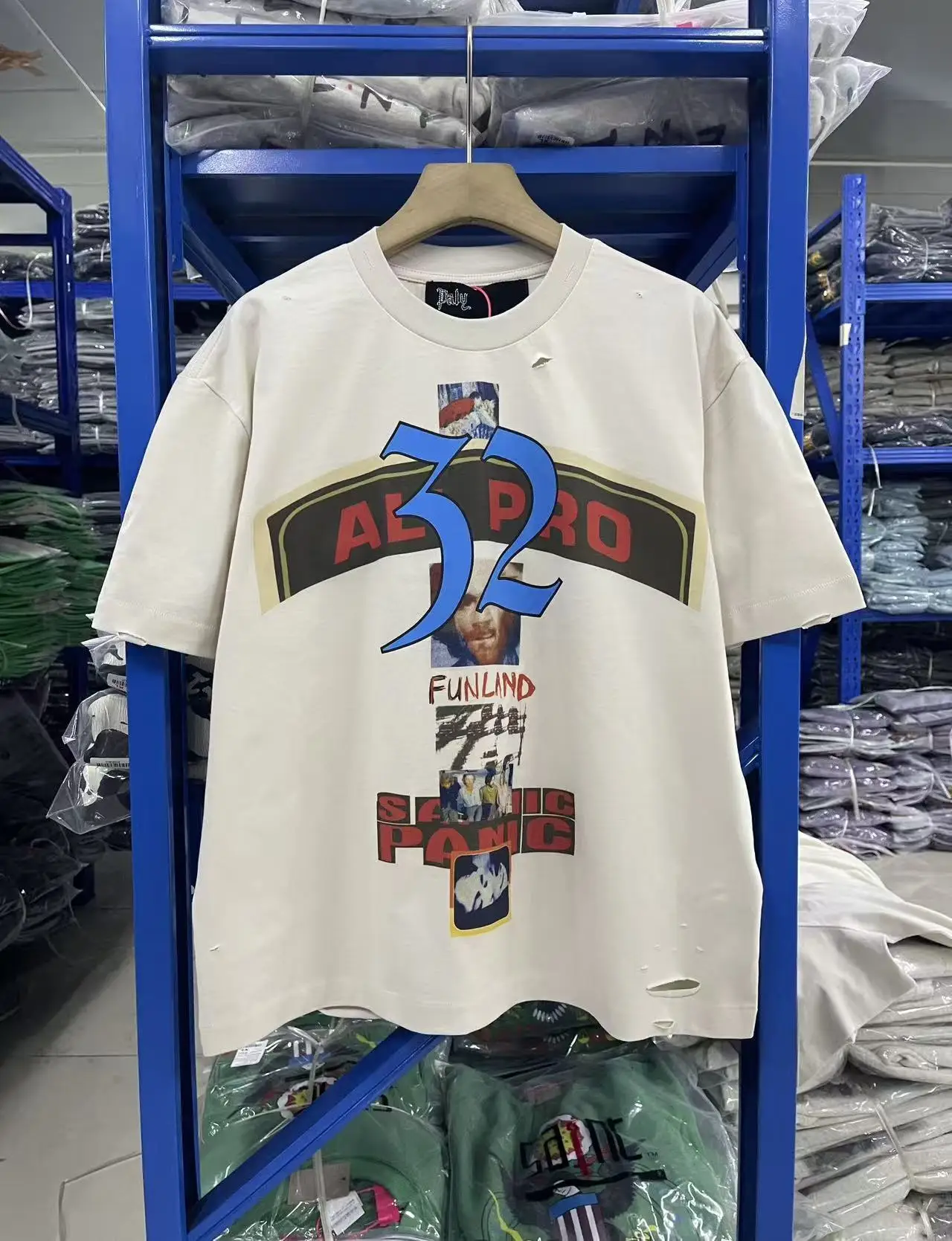 

High Quality 25ss PALY T Shirts Men Women American Retro White Bad Taste Style Classic Moment Summer Style Graffiti Style Tee