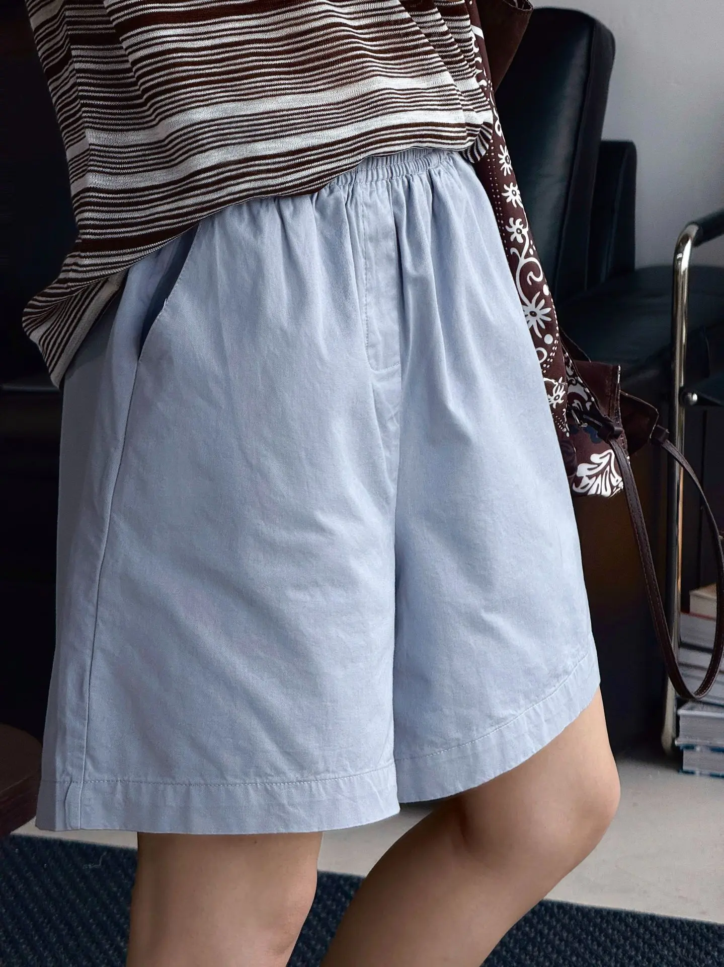 

Summer women's casual solid color high waist loose wide leg shorts