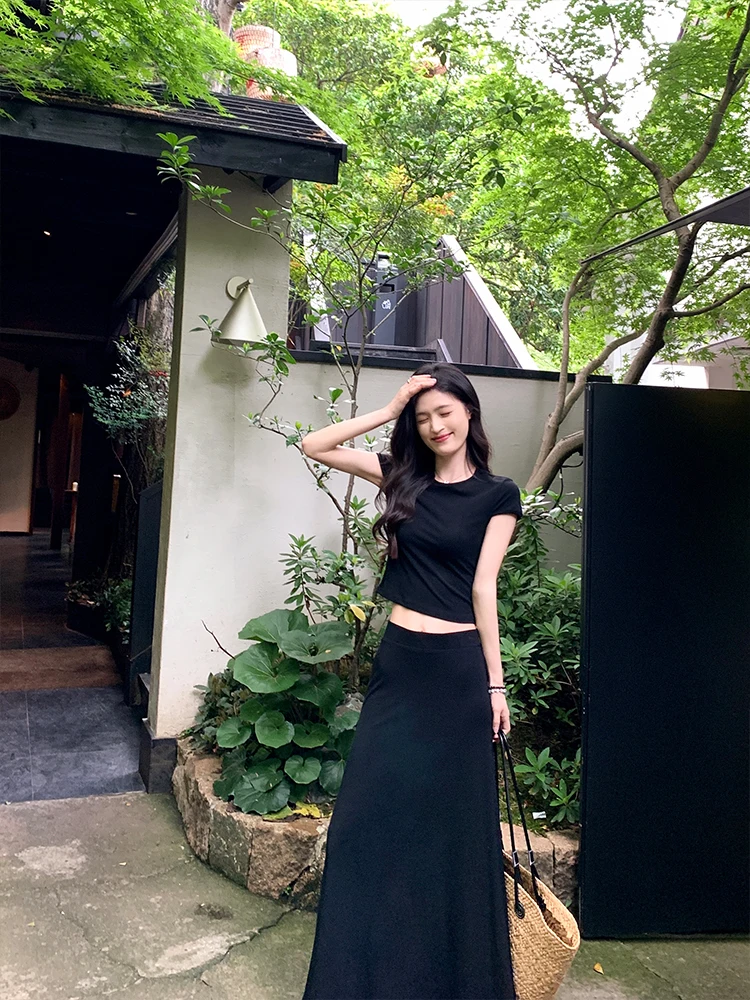 

Летний повседневный вязаный комплект LinYanER: укороченный топ и юбка с высокой талией, модный облегающий костюм-двойка с круглым вырезом