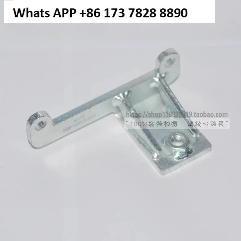 

EGR cooler bracket for 4DW93-84E4 engine