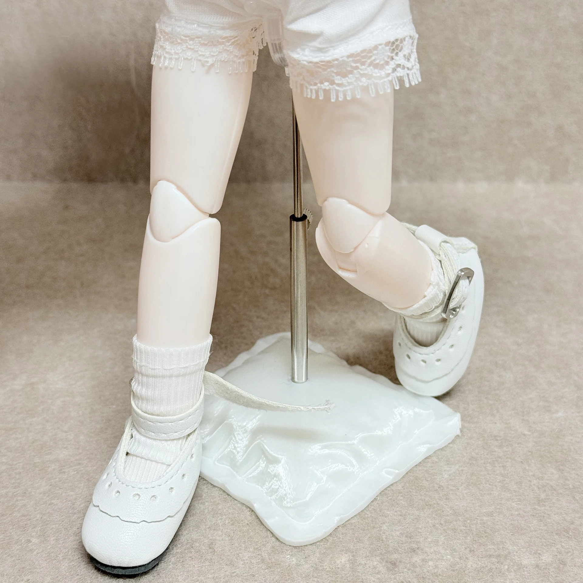 BJD Doll Display Stand Pillow Base Bracket Adjustable Standing Support Frame For 1/8 1/12 Azone Doll Display Stand Model Holder