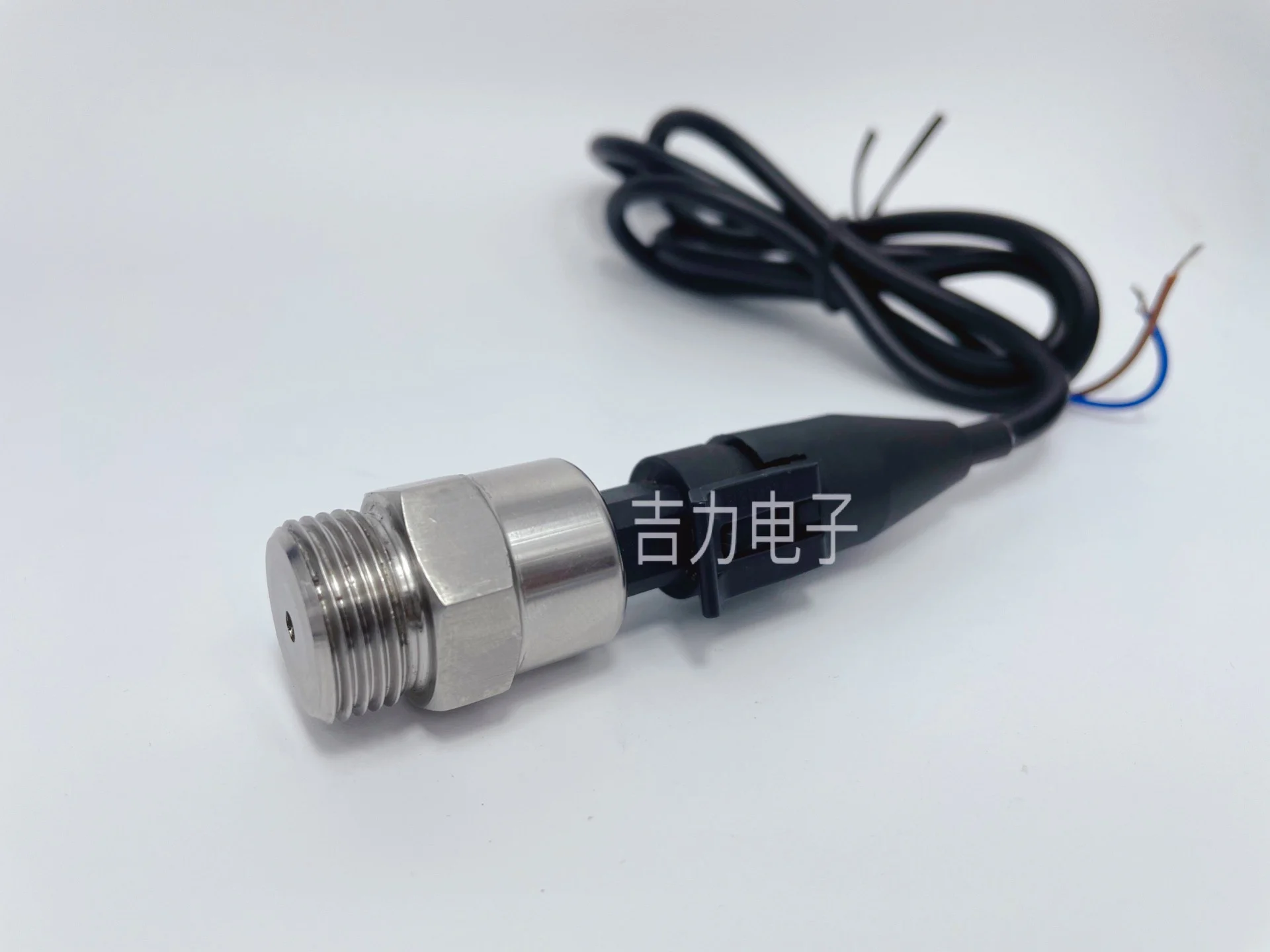 

Pressure sensor water pressure constant pressure inverter probe three-wire water supply pump high-precision pressure transmitter