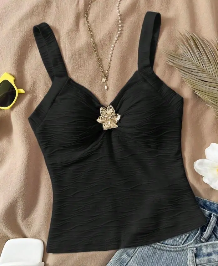 

Black Slim Fit Camisole Vest with Retro Metal Flower Decoration V-Neck Sleeveless Top