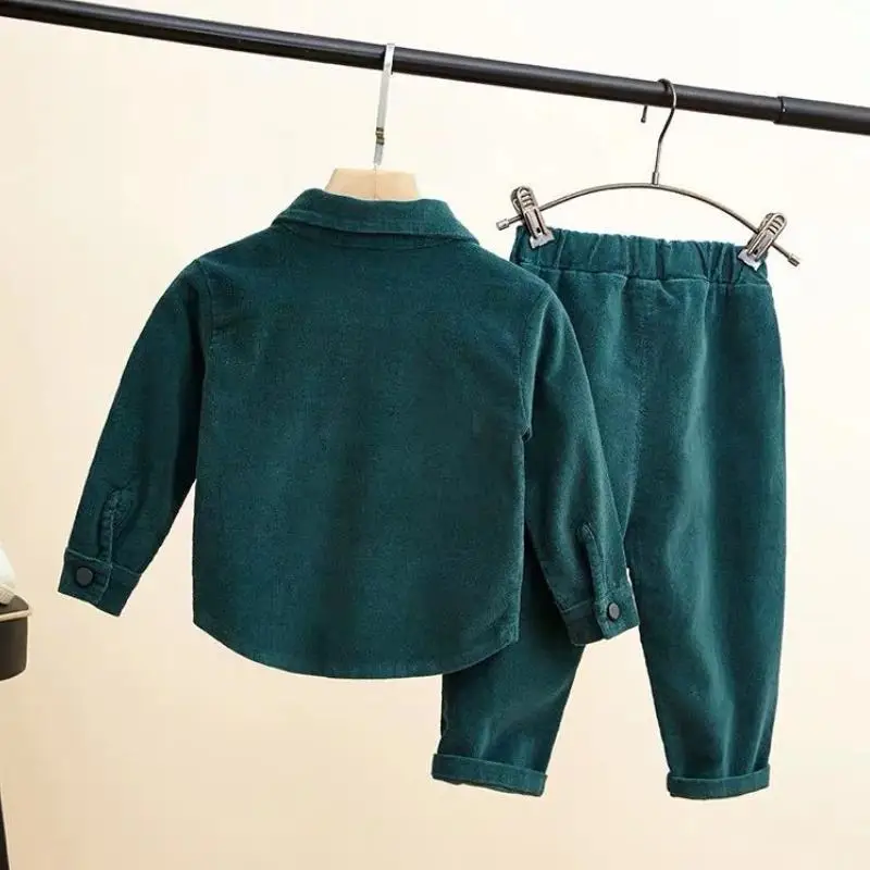 Kinder-Set 2026 Neue Frühjahr-Herbst-Kollektion Jungen Mädchen Koreanische Edition Modisches Cord-Poloshirt in Unifarbe + Hose Sport-Set 0-4 Jahre – Detail 9