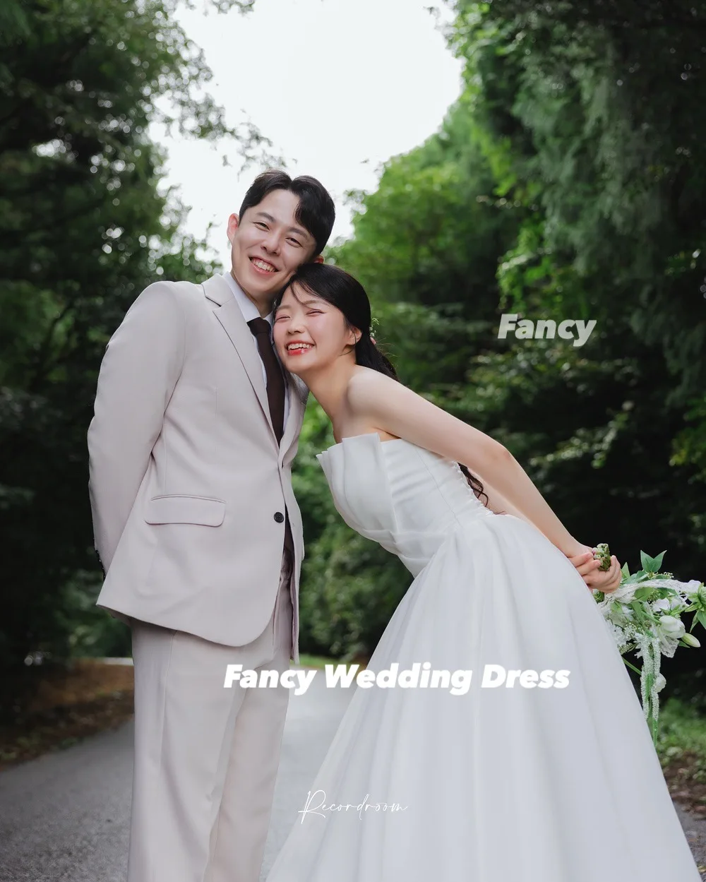 Fancy High Quality Strapless Wedding Dress Korea Photos Shoot A Line Organza Bridal Gown Back Corset Customized