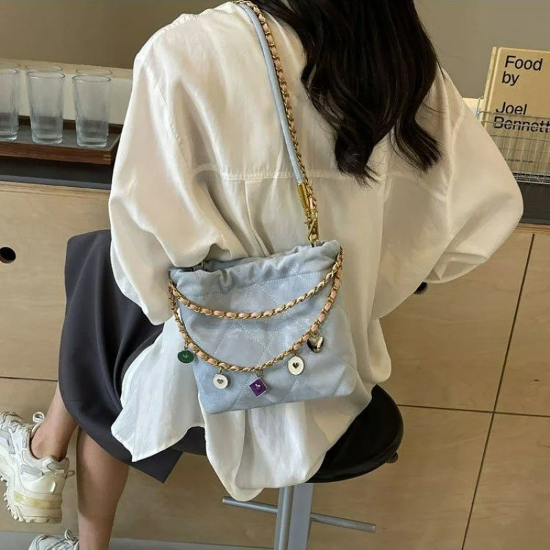 

2025 Новая высококачественная женская кожаная сумка, роскошный бренд, известный дизайнер, элегантная классическая Парижская высококачественная Vibe ​