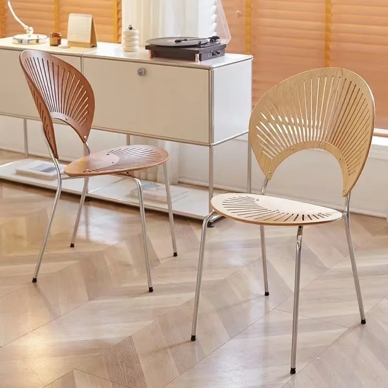 Nordic Solid Wood Shell Chair Dining Chair Home Backrest Stool French Vintage Minimalist Kitchen Table Chair Makeup Chair