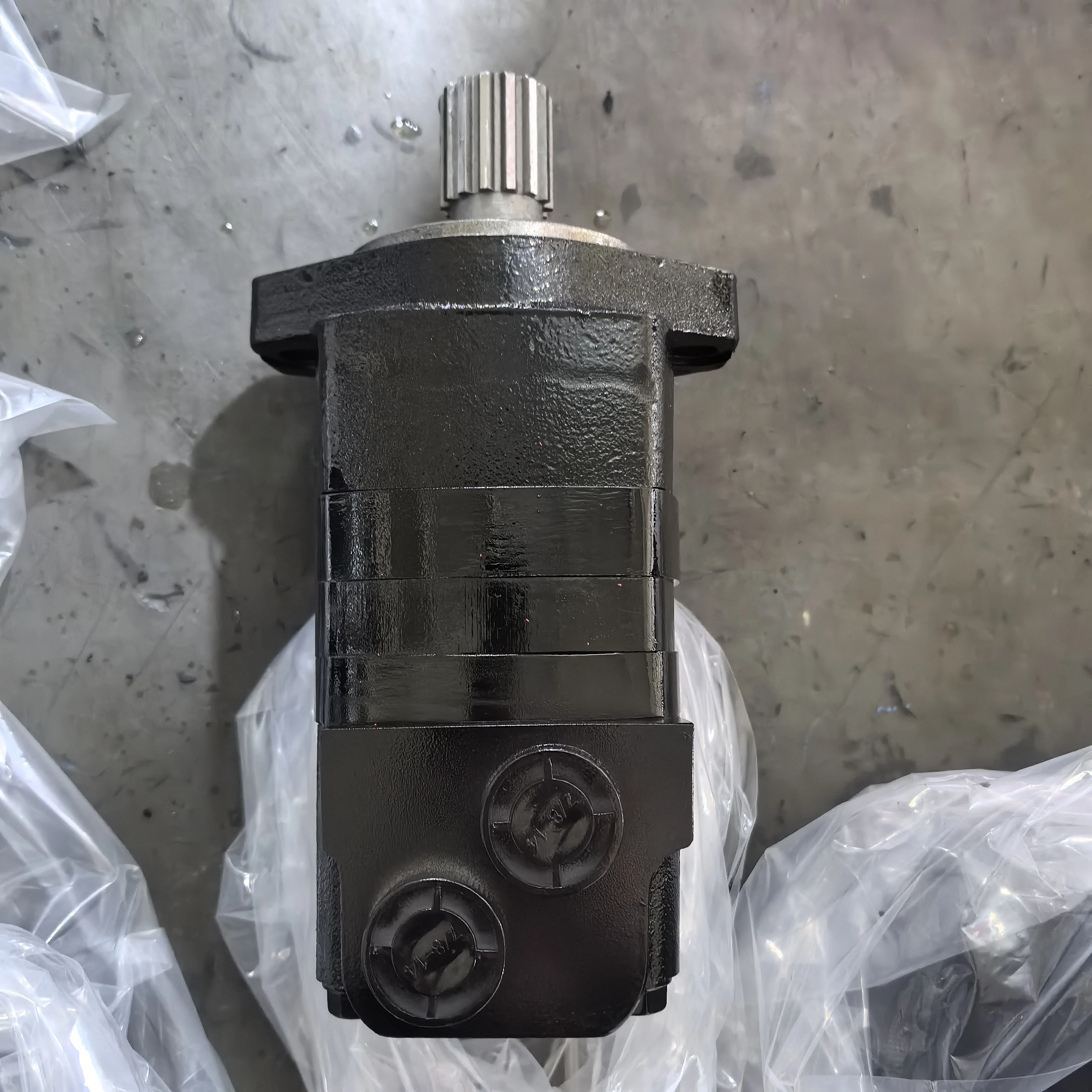 

Hydraulic Motor 104 Series 104-1034 104-1229 Hydraulic Motor 112-1359-006 106-1122-006 104-4032-006 Orbit Motor 113-1066-006