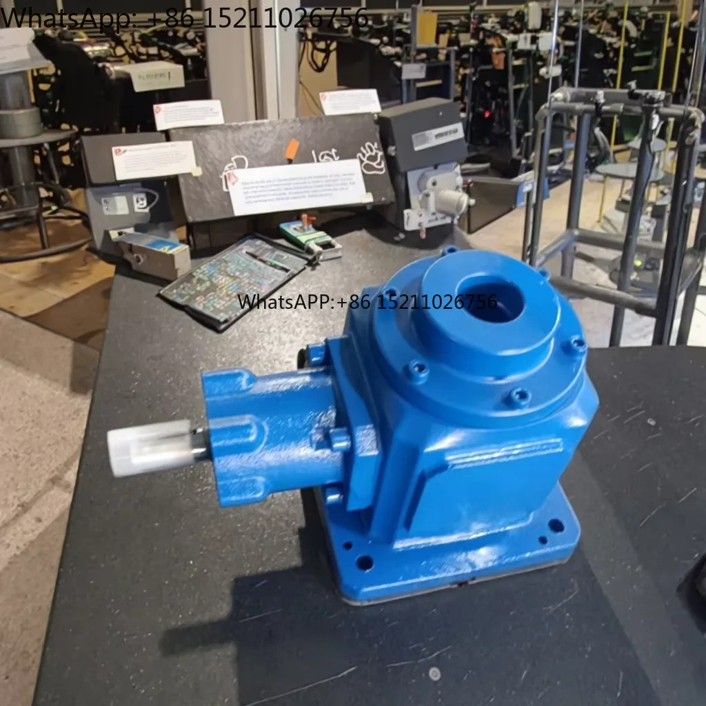 T Series Standardized Helical Bevel Gearboxes for Marine Farm Use Alloy Steel Foot Mounted 400-3000rpm Input Speed 1:1-5:1