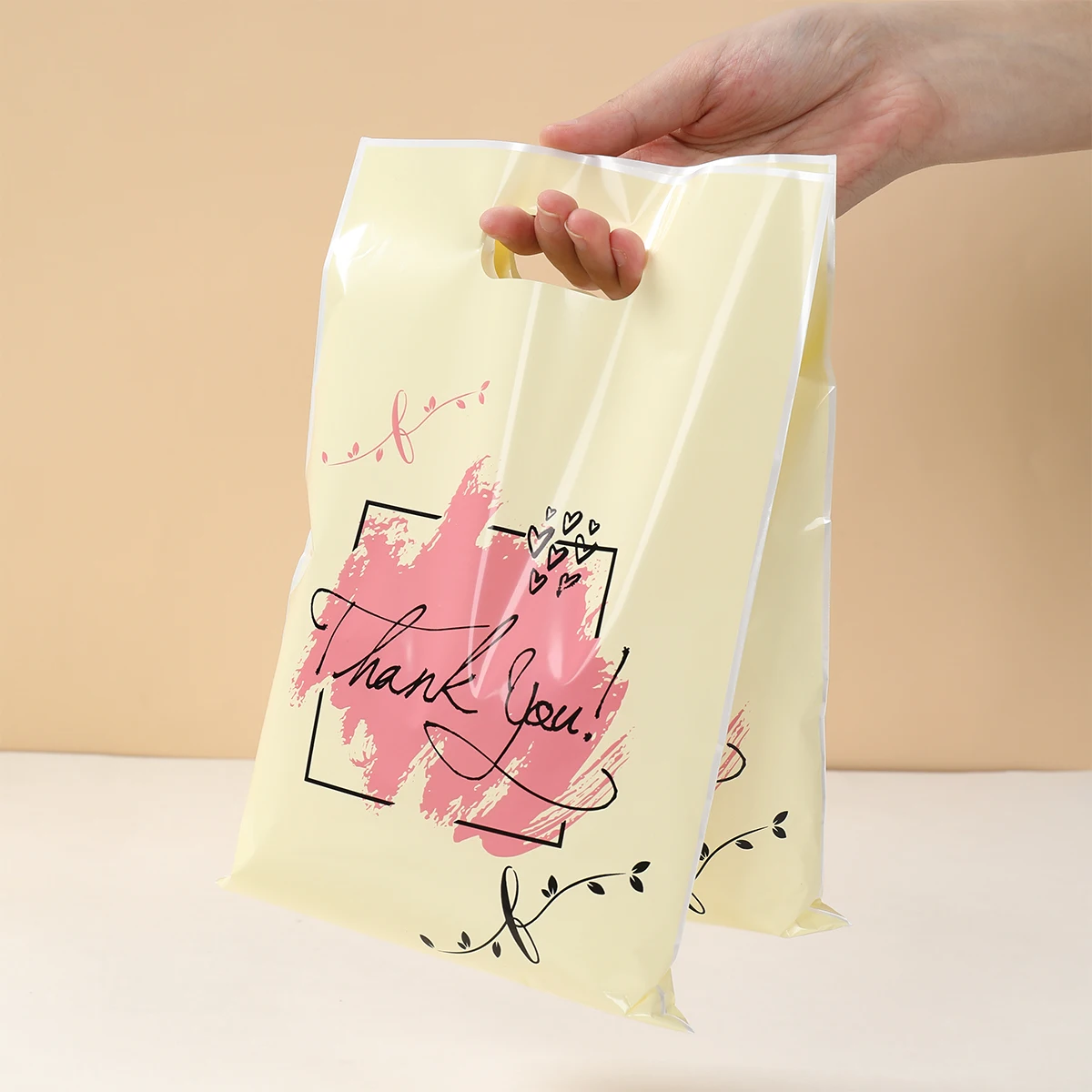 10/25/50 قطعة شكرا لك حقائب اليد البيج شكرا لك أكياس تغليف الهدايا أكياس الهدايا الصغيرة لمستلزمات الأعمال الصغيرة ديكور عيد الميلاد