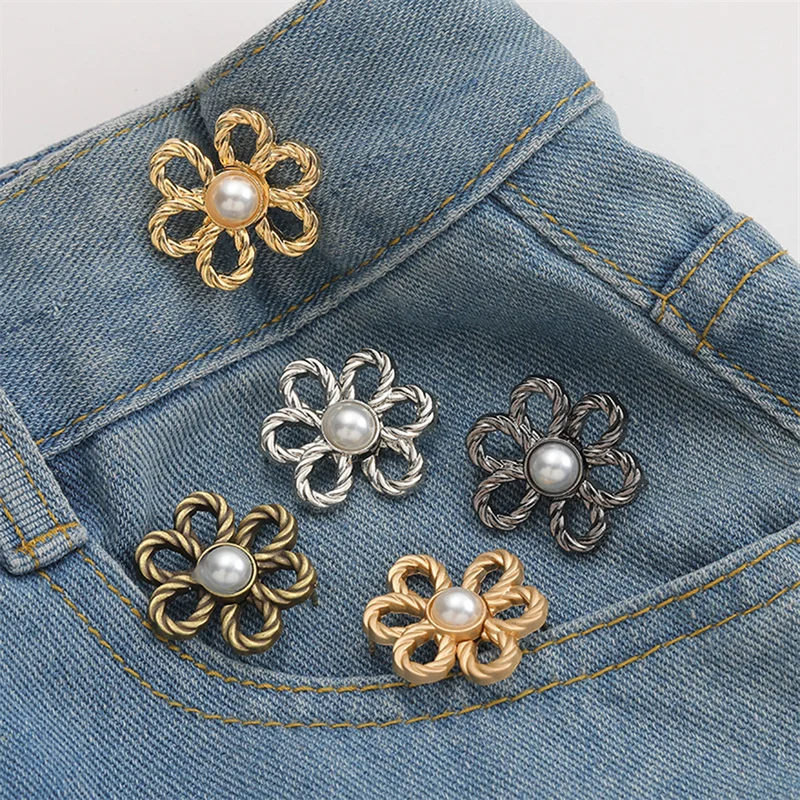 Flowers Clover Stars Alloy Pants Tighten Waist Brooches Buckle Pins Waist Clip Adjustable Snap Detachable Button for Pants Jeans