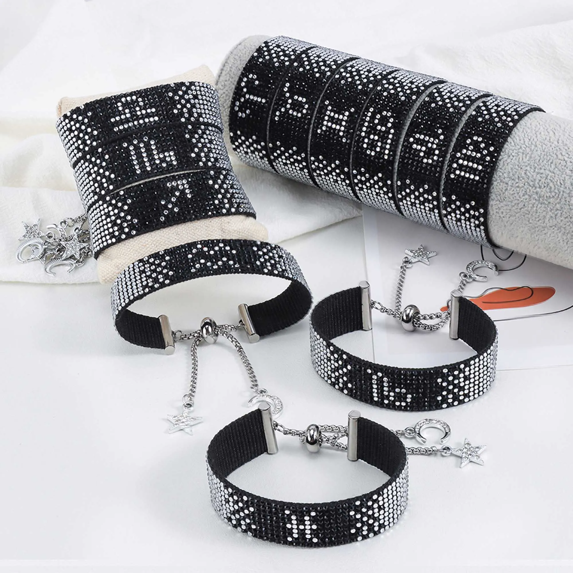 12pcs Black Zodiac Sign Bracelets Wholesale Rhinestone Constellation Wristband Men Adjustable Chain Bracelet with Diamond