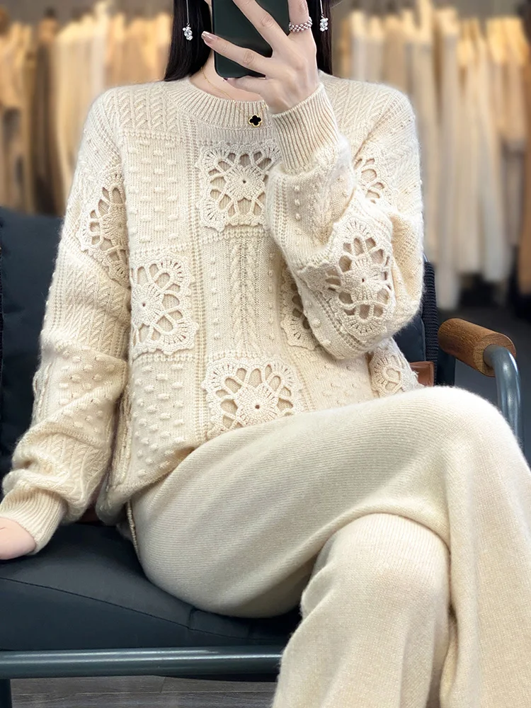 Autumn and Winter New 100% Pure Woolen Sweater Women\'s Round Neck Handmade Hooked Flower Hollow Thick Knitted Bottom Sweater