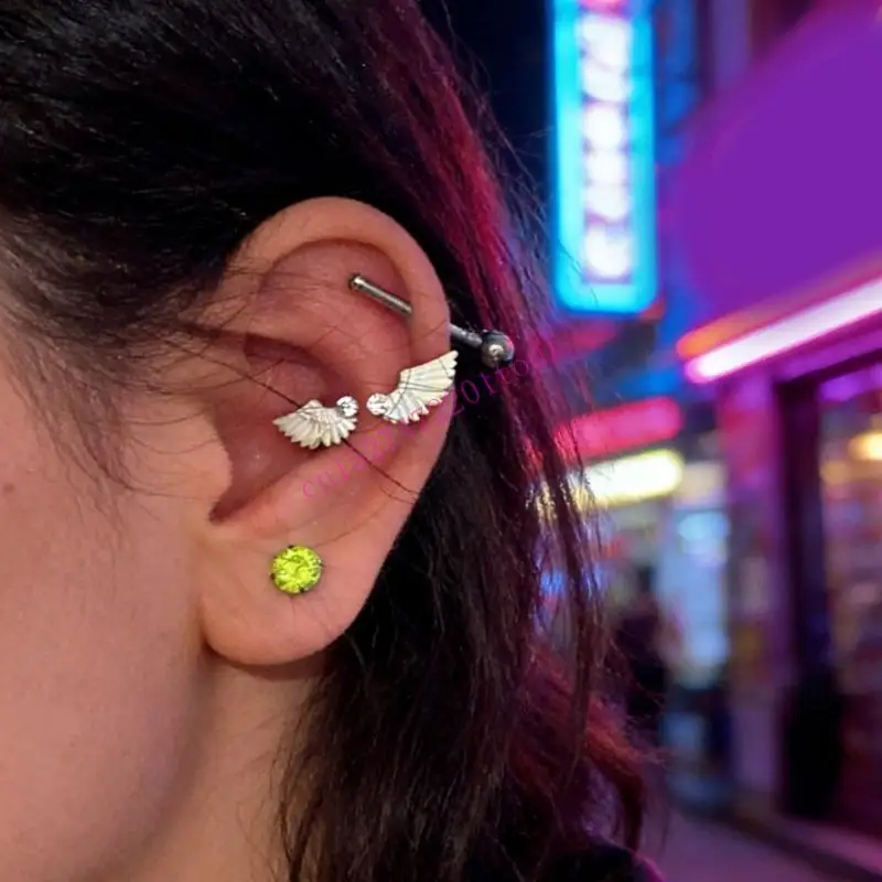 Creative Demons Wing Studs Earrings Alloy Texture Geometric Earrings Ear Jewelry Suitable for Elegant Women Daily Wear M76B