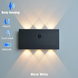 Lampada da parete con sensore di movimento a LED Lampada da parete ricaricabile Batteria da 5200 mAh Illuminazione per interni per l'arredamento della camera da letto di casa Deco ad alta luminosità