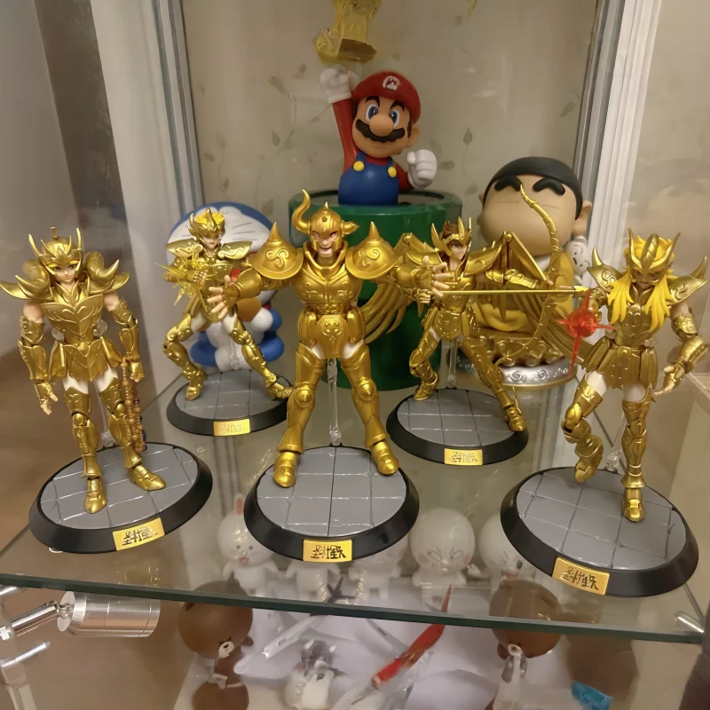 جديد 2025 Blokees Saint Seiya Champion Class Aries Mu أنيمي الشكل Masami Kurumada عمل الشكل زينة هدايا عيد الميلاد