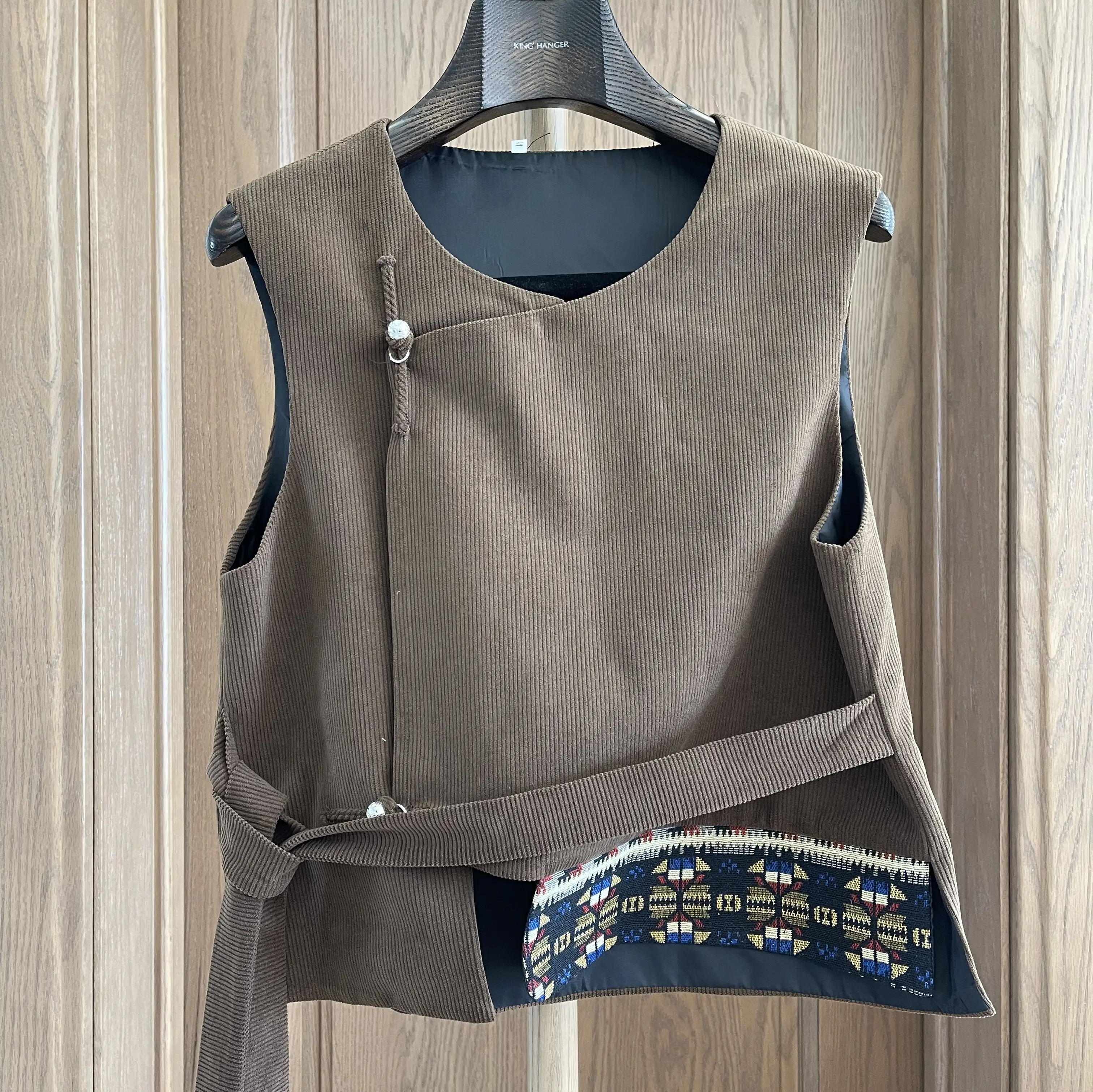 New Ethnic Style Vest Women's Fashionable All-Match Casual Top Mongolian Elements Ethnic Style Clothing