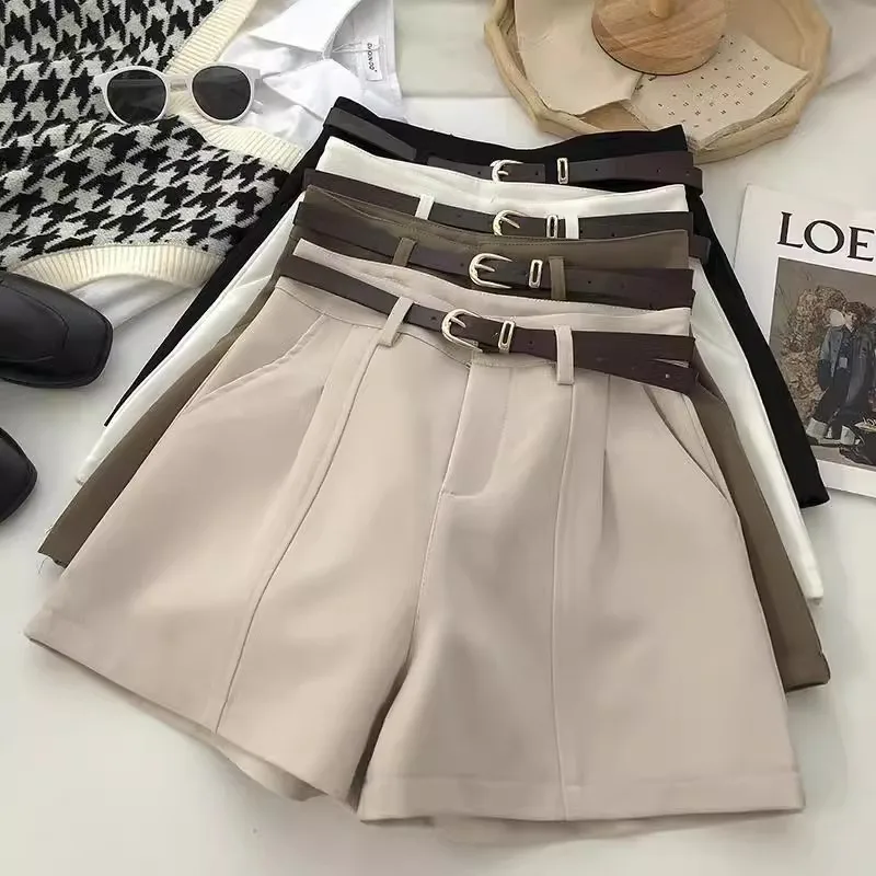 Loose High Waist White Shorts Women's Casual Fashion Spring Summer Wide Leg Pants New Style Outdoor Wear Versatile 2025 Suit