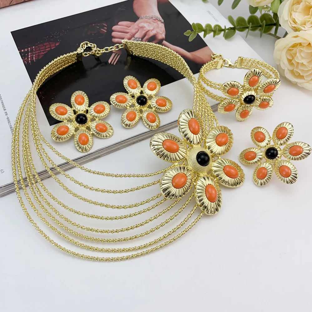 

Изысканный и модный комплект украшений высокого класса, подходящий для различных вечеринок, невест и свадеб. FHK13240.