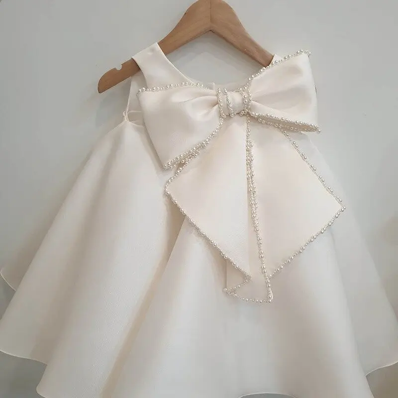 

Baby Girl Princess Pearl Bow Silk Dress Sleeveless Infant Toddler Vintage Vestido Party Pageant Birthday Baptism Frocks 1-12Y