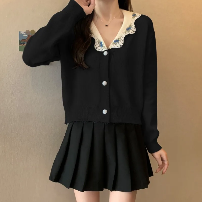 

Korean Vintage Lace Patchwork Female Shirts Office Lady Elegant Peter Pan Collar Blusas Mujer Single Breasted Blouses Kawaii