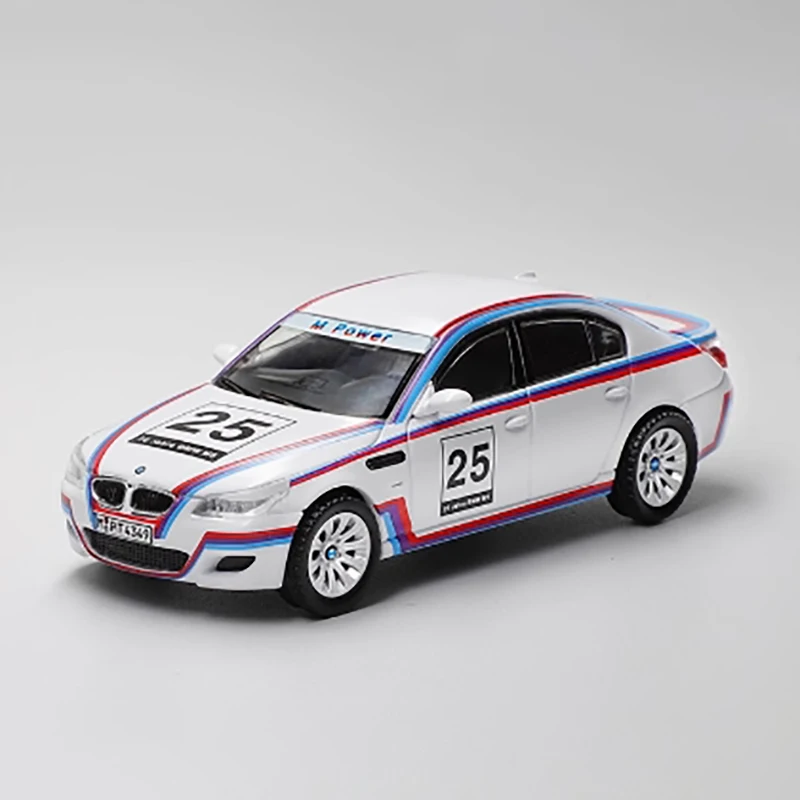

DCT/Shadow масштаб 1:64 M5 E6025 юбилейное издание сплав модель автомобиля коллекция игрушки хобби подарки