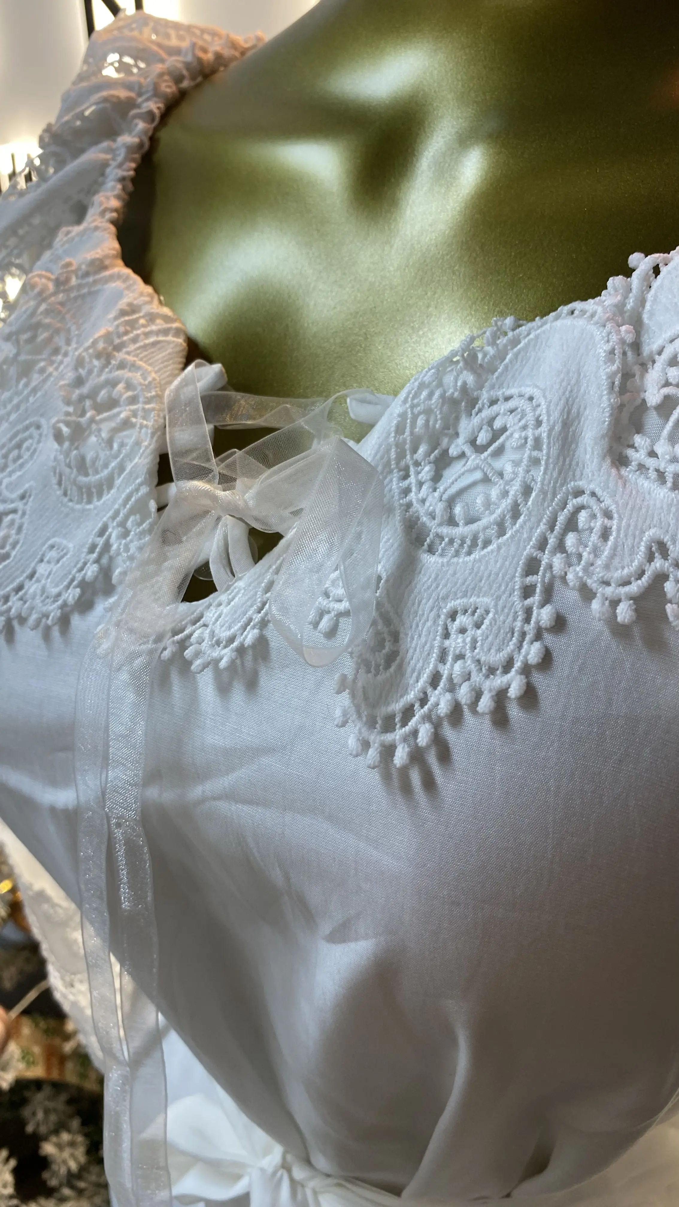 2025 Abito francese elegante in tinta unita in stile retrò con colletto a linea singola, ciondolo a torta, maniche lunghe e cintura.-GZXX081