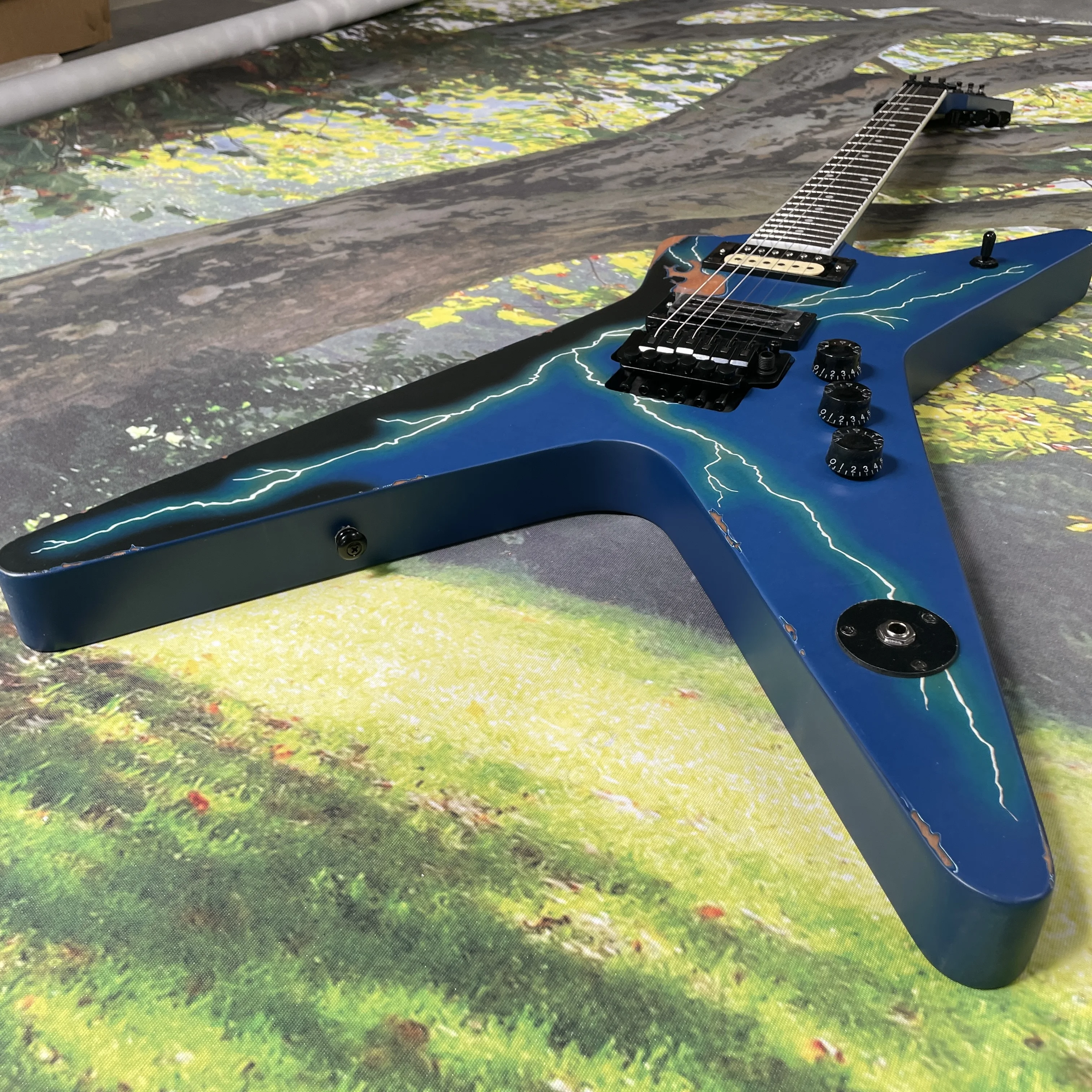 

Синяя ретро-электрогитара, 6-струнная гитара, черная фурнитура, гитара