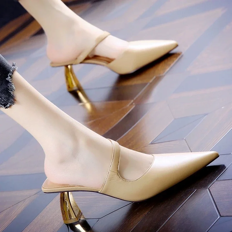 Sandal Musim Panas Baru 2025 Sandal Hak Tinggi Fashion Runcing Seksi Hak Ramping Sepatu Wanita Seks